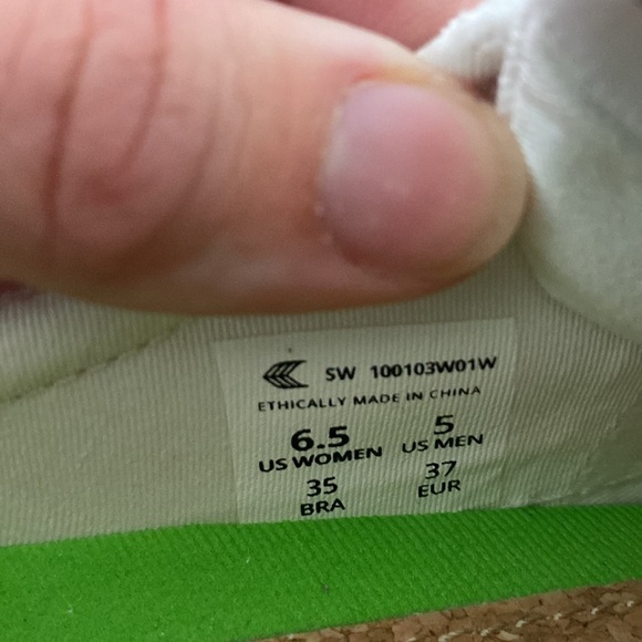 Cariuma OCA Sustainable Low-Top Canvas Sneakers Off-White, Women's Sz 6.5 - Picture 9 of 9